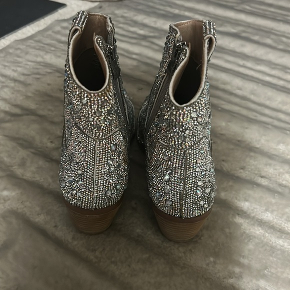 Sparkling Silver Ankle Boots - Picture 4 of 5